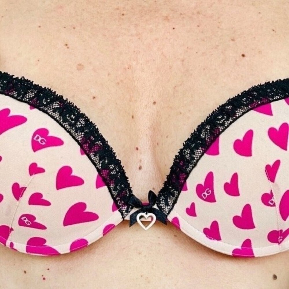 Dolce & Gabbana Vtg. 00s Y2K Pink Heart Outerwear Bra 32C rhinestone - Picture 16 of 16